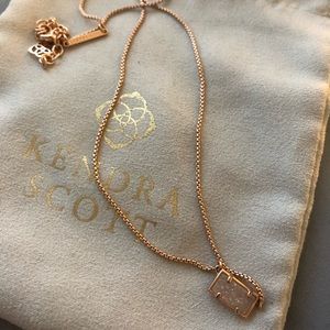 Kendra Scott Pattie Necklace Rose Gold Iridescent